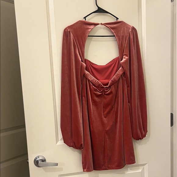 Forever 21 Rust-Red Velvet Long Sleeve Mini Dress - Picture 2 of 4